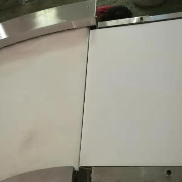 轉(zhuǎn)彎皮帶機